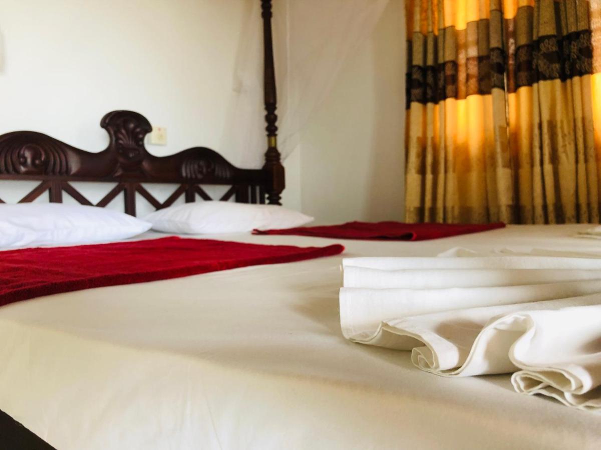 Bed and Breakfast Blue Sea View à Unawatuna Extérieur photo