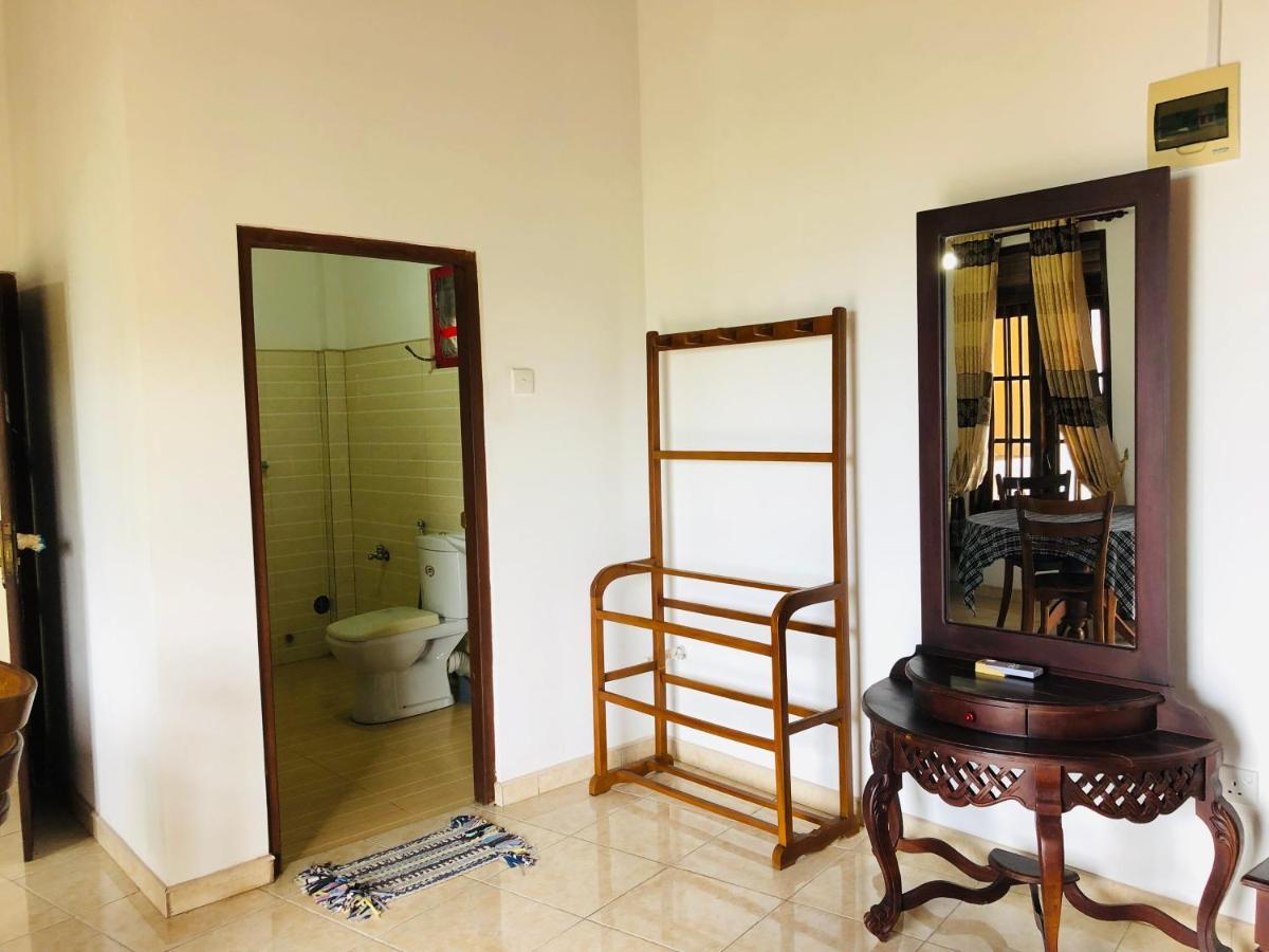 Bed and Breakfast Blue Sea View à Unawatuna Extérieur photo