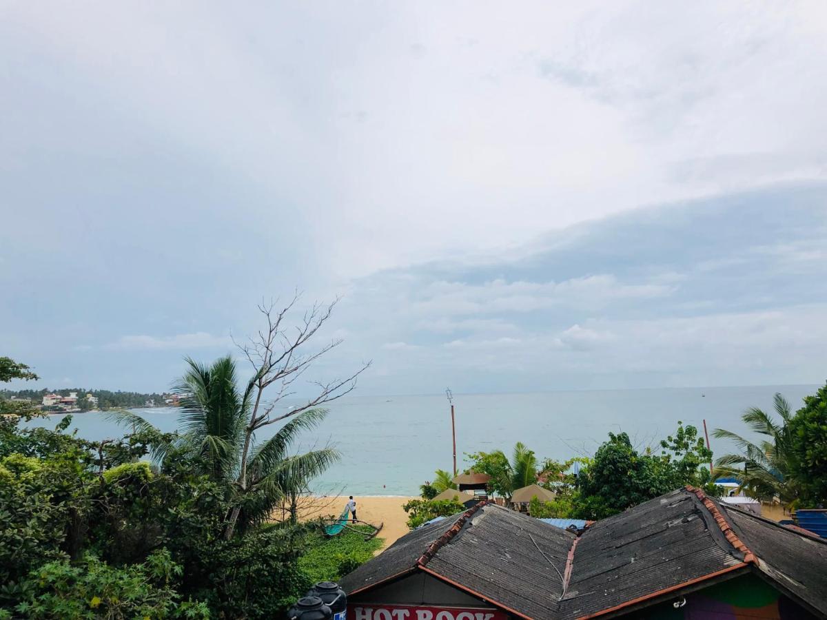 Bed and Breakfast Blue Sea View à Unawatuna Extérieur photo