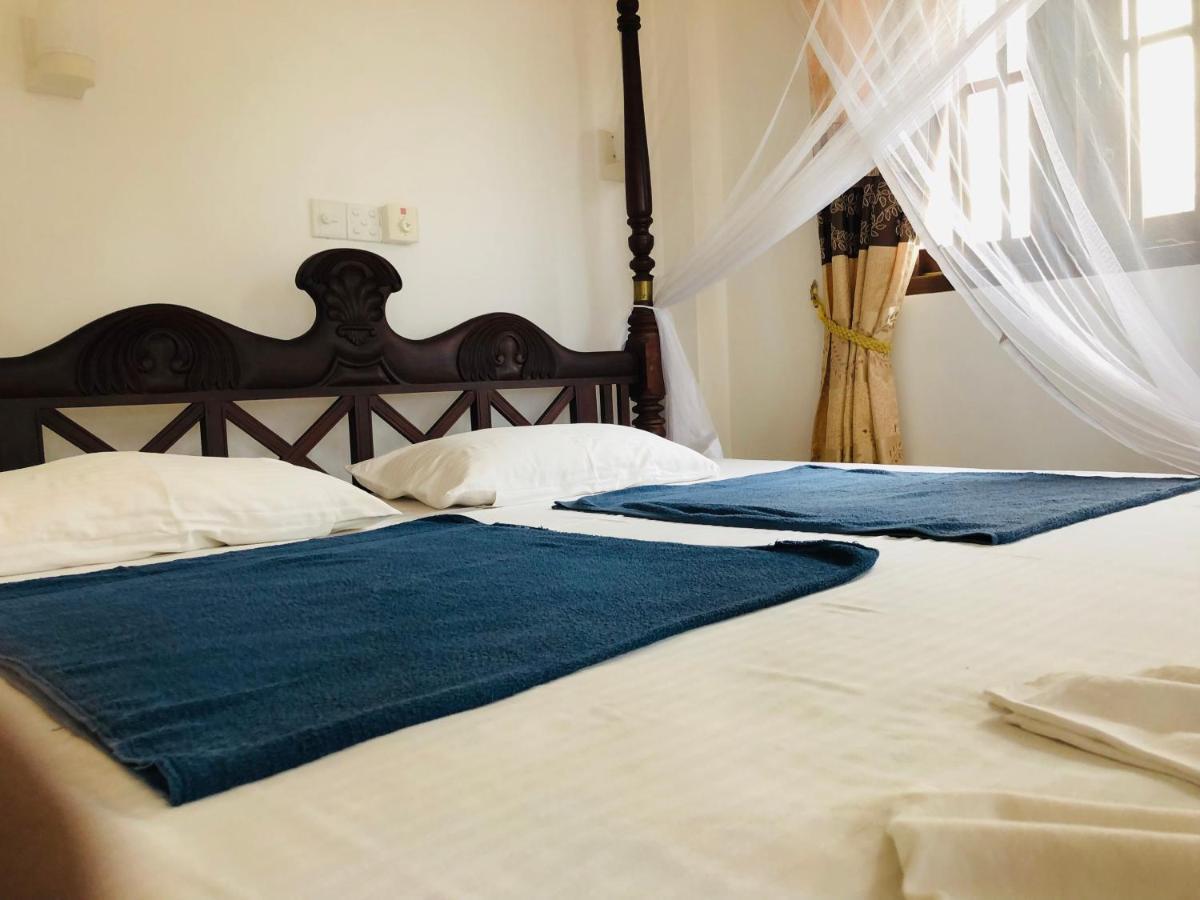 Bed and Breakfast Blue Sea View à Unawatuna Extérieur photo