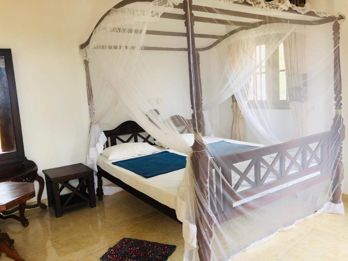 Bed and Breakfast Blue Sea View à Unawatuna Extérieur photo