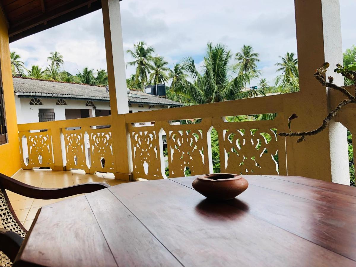 Bed and Breakfast Blue Sea View à Unawatuna Extérieur photo